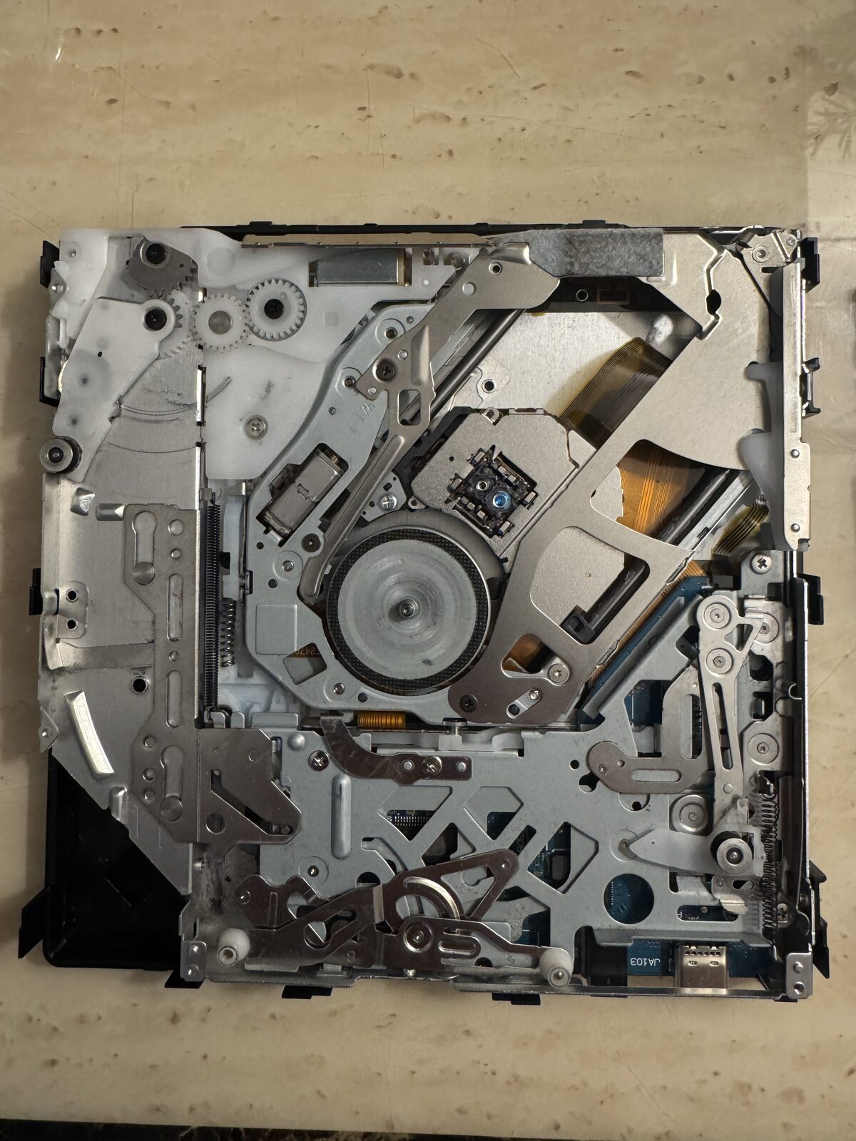 Fig 1: Mechanism with top cover removed, bare spindle shaft visible, hub absent